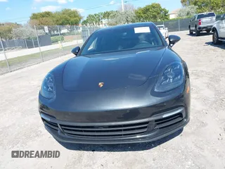 2020 Porsche Panamera 4 E-Hybrid z VIN WP0AE2A79LL132755, wystawiony jako IAAI lot #42040868 z przebiegiem 34 567 mil mil oraz . Historia ofert i sprzedaży dostępna na DreamBid. Obrazek 6.