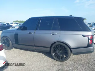 2022 Land Rover Range Rover Westminster z VIN SALGS2SE7NA468878, wystawiony jako IAAI lot #39732119 z przebiegiem 34 682 mil mil oraz . Historia ofert i sprzedaży dostępna na DreamBid. Obrazek 14.