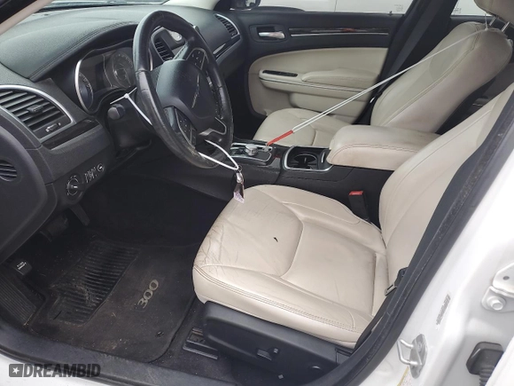 2015 Chrysler 300 Limited with VIN 2C3CCAAG2FH828923, listed as a Copart auction lot 43559565 with 153,507 mi miles and Salvage Title. Bid and sale history available at carsss.com. Image 7.