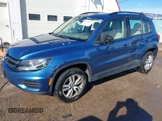 2017 Volkswagen Tiguan S with VIN WVGBV7AX4HK029852, listed as a IAAI auction lot 41654651 with 37,759 mi miles and . Bid and sale history available at DreamBid. Image 18.