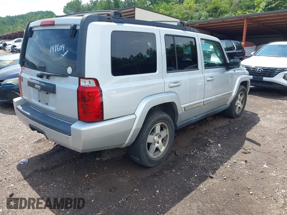 2010 Jeep Commander Sport z VIN 1J4RH4GK1AC148604, wystawiony jako IAAI lot #42518138 z przebiegiem 170 261 mil mil oraz . Historia ofert i sprzedaży dostępna na DreamBid. Obrazek 4.