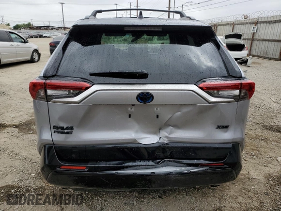 2024 Toyota RAV4 XSE with VIN JTMEB3FV2RD208004, listed as a Copart auction lot 61501635 with 8,392 mi miles and Salvage title. Bid and sale history available at DreamBid. Image 6.
