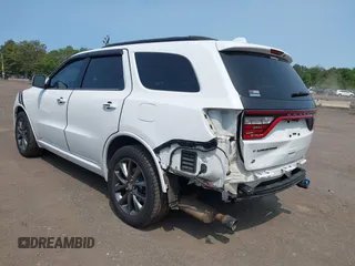 2018 Dodge Durango GT z VIN 1C4RDJDG3JC329932, wystawiony jako IAAI lot #42376453 z przebiegiem 77 546 mil mil oraz . Historia ofert i sprzedaży dostępna na DreamBid. Obrazek 3.