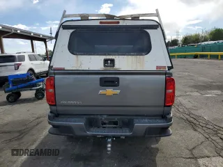 2018 Chevrolet Colorado 2WD Work Truck z VIN 1GCHSBEA5J1242370, wystawiony jako Copart lot #52625885 z przebiegiem 108 873 mil mil oraz Szkoda całkowita • Salvage title. Historia ofert i sprzedaży dostępna na DreamBid. Obrazek 6.
