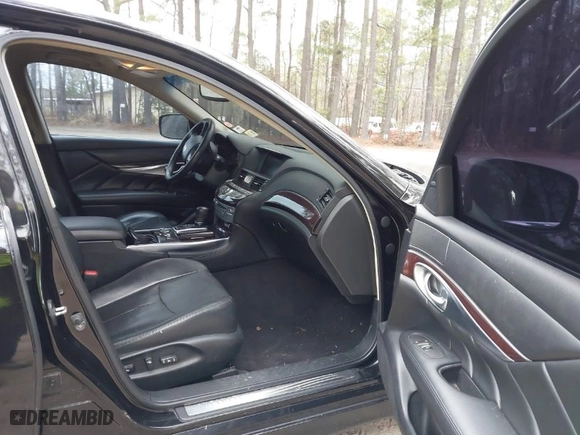 2011 Infiniti M37 with VIN JN1BY1AR4BM374744, listed as a IAAI auction lot 41502845 with 206,738 mi miles. Bid and sale history available at carsss.com. Image 5.