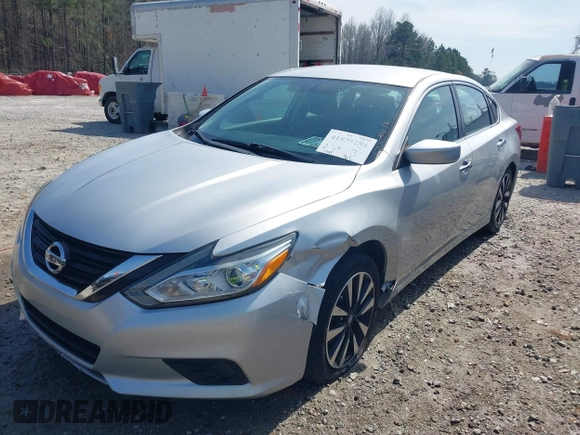 2018 Nissan Altima SR with VIN 1N4AL3AP6JC271207, listed as a IAAI auction lot 41839284 with 111,144 mi miles and . Bid and sale history available at carsss.com. Image 6.