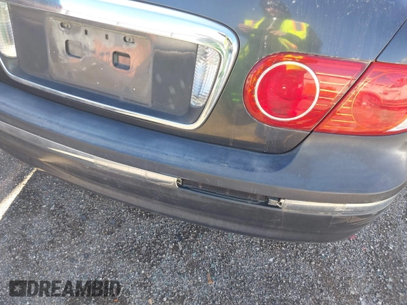 2005 Kia Amanti z VIN KNALD124X55071110, wystawiony jako IAAI lot #41716087 z przebiegiem 163 854 mil mil oraz . Historia ofert i sprzedaży dostępna na DreamBid. Obrazek 6.