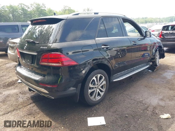 2019 Mercedes-Benz GLE 400 with VIN 4JGDA5GB5KB218442, listed as a IAAI auction lot 42204715 with 50,324 mi miles and . Bid and sale history available at DreamBid. Image 4.