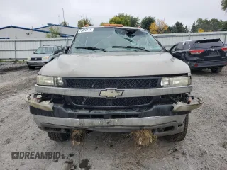 2002 Chevrolet Silverado 3500 LT with VIN 1GCJK33192F117077, listed as a Copart auction lot 73415444 with 0 mi miles and Non Repairable. Bid and sale history available at carsss.com. Image 5.