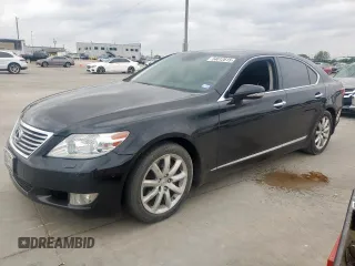 2012 Lexus LS 460 z VIN JTHBL5EFXC5111591, wystawiony jako Copart lot #54612615 z przebiegiem 273 050 mil mil oraz Szkoda całkowita • Salvage title. Historia ofert i sprzedaży dostępna na DreamBid. Obrazek 1.