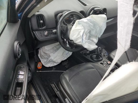 2020 MINI Countryman Cooper with VIN WMZYW5C03L3L13685, listed as a Copart auction lot 58035445 with Not provided miles and Salvage title. Bid and sale history available at DreamBid. Image 8.