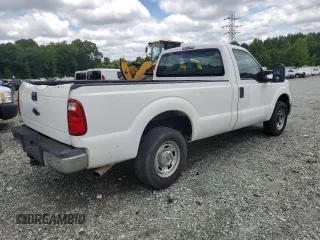 2015 Ford F-250 XL z VIN 1FTBF2A63FEB63792, wystawiony jako Copart lot #57988695 z przebiegiem 243 738 mil mil oraz Tytuł czysty. Historia ofert i sprzedaży dostępna na DreamBid. Obrazek 3.