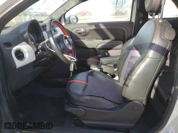 2014 FIAT 500e z VIN 3C3CFFGE5ET172801, wystawiony jako Copart lot #49651775 z przebiegiem 42 758 mil mil oraz Czysty tytuł • Clean title. Historia ofert i sprzedaży dostępna na DreamBid. Obrazek 7.