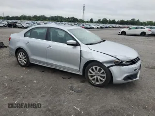 2013 Volkswagen Jetta SE z VIN 3VWDP7AJ8DM377432, wystawiony jako Copart lot #60154025 z przebiegiem 117 757 mil mil oraz Szkoda całkowita • Salvage title. Historia ofert i sprzedaży dostępna na DreamBid. Obrazek 4.