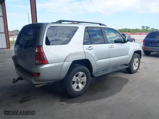 2004 Toyota 4Runner SR5 with VIN JTEZU14R340028807, listed as a IAAI auction lot 41988991 with 299,964 mi miles. Bid and sale history available at carsss.com. Image 4.