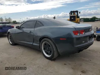 2010 Chevrolet Camaro LS z VIN 2G1FA1EV9A9218441, wystawiony jako Copart lot #55647195 z przebiegiem 147 345 mil mil oraz Szkoda całkowita • Salvage title. Historia ofert i sprzedaży dostępna na DreamBid. Obrazek 2.