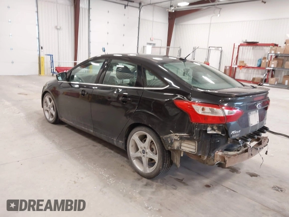 2013 Ford Focus Titanium with VIN 1FADP3J26DL221384, listed as a IAAI auction lot 41820725 with 222,380 mi miles and . Bid and sale history available at carsss.com. Image 3.