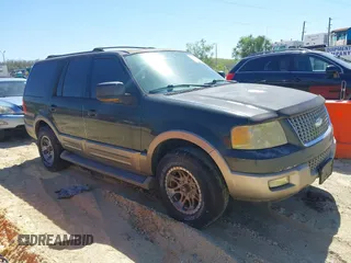 2003 Ford Expedition Eddie Bauer with VIN 1FMFU17L93LC55300, listed as a IAAI auction lot 41732837 with 186,949 mi miles. Bid and sale history available at carsss.com. Image 1.