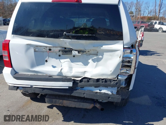 2011 Jeep Patriot Sport with VIN 1J4NT1GA4BD271442, listed as a IAAI auction lot 41639789 with 217,236 mi miles and . Bid and sale history available at carsss.com. Image 6.