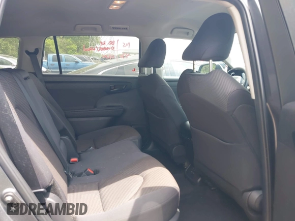 2024 Toyota Highlander LE z VIN 5TDKDRAH6RS539383, wystawiony jako IAAI lot #42267073 z przebiegiem 26 293 mil mil oraz . Historia ofert i sprzedaży dostępna na DreamBid. Obrazek 8.