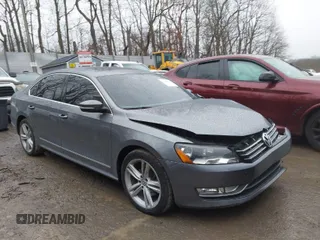 2015 Volkswagen Passat 2.0L TDI SEL Premium with VIN 1VWCV7A30FC013481, listed as a IAAI auction lot 41683198 with 64,953 mi miles. Bid and sale history available at carsss.com. Image 1.