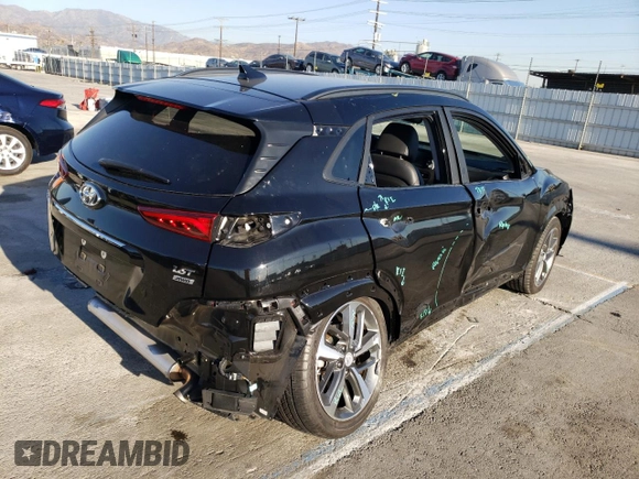 2020 Hyundai Kona Ultimate with VIN KM8K5CA52LU427338, listed as a Copart auction lot 67275882 with 32,864 mi miles. Bid and sale history available at carsss.com. Image 3.