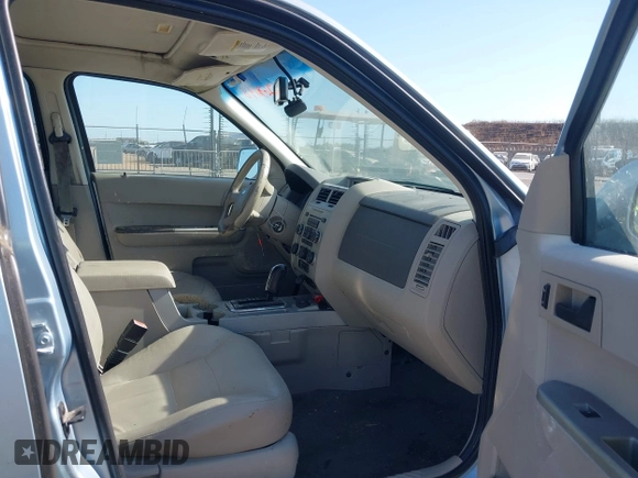 2008 Ford Escape Hybrid with VIN 1FMCU59H98KC31885, listed as a IAAI auction lot 42631198 with 369,266 mi miles and . Bid and sale history available at DreamBid. Image 5.
