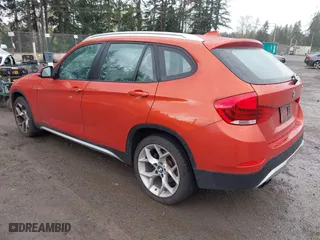 2014 BMW X1 xDrive28i with VIN WBAVL1C56EVY19385, listed as a IAAI auction lot 41997290 with 86,549 mi miles. Bid and sale history available at carsss.com. Image 3.