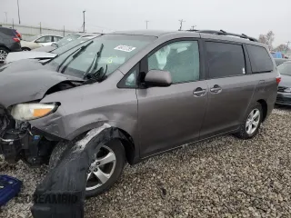 2015 Toyota Sienna LE AAS с VIN 5TDKK3DC1FS593429, выставлен на аукционе Copart как лот 48413755 с пробегом 124 190 миль миль и Списание • Salvage title. История ставок и продаж доступна на DreamBid. Изображение 1.