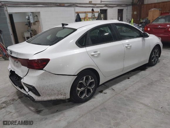2021 Kia Forte LXS with VIN 3KPF24AD2ME287500, listed as a IAAI auction lot 41672275 with NaN miles. Bid and sale history available at carsss.com. Image 4.