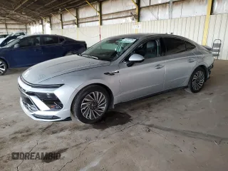 2024 Hyundai Sonata Hybrid Limited with VIN KMHL54JJ8RA086108, listed as a Copart auction lot 45200785 with 12,211 mi miles and Salvage Title. Bid and sale history available at carsss.com. Image 1.