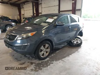 2012 Kia Sportage LX z VIN KNDPBCA23C7217340, wystawiony jako IAAI lot #42299191 z przebiegiem 150 577 mil mil oraz . Historia ofert i sprzedaży dostępna na DreamBid. Obrazek 2.