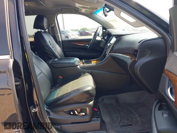 2017 Cadillac Escalade z VIN 1GYS3AKJ4HR338806, wystawiony jako IAAI lot #41941193 z przebiegiem 119 865 mil mil oraz . Historia ofert i sprzedaży dostępna na DreamBid. Obrazek 5.