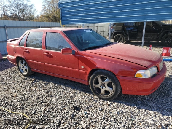 1999 Volvo S70 z VIN YV1LS53D4X1591564, wystawiony jako Copart lot #85582714 z przebiegiem 216 866 mil mil oraz Szkoda całkowita • Salvage title. Historia ofert i sprzedaży dostępna na DreamBid. Obrazek 4.