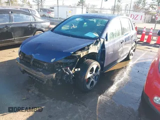 2011 Volkswagen GTI w/Sunroof & Navi PZEV z VIN WVWGD7AJ7BW273794, wystawiony jako IAAI lot #41603135 z przebiegiem 102 535 mil mil oraz . Historia ofert i sprzedaży dostępna na DreamBid. Obrazek 17.