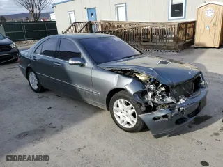 2006 Mercedes-Benz S-Class 3.7L with VIN WDBNF67J56A473318, listed as a Copart auction lot 45764085 with 106,793 mi miles and Salvage Title. Bid and sale history available at carsss.com. Image 4.