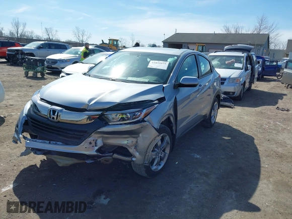 2022 Honda HR-V LX with VIN 3CZRU6H32NM736398, listed as a IAAI auction lot 41859975 with 17,573 mi miles. Bid and sale history available at carsss.com. Image 2.