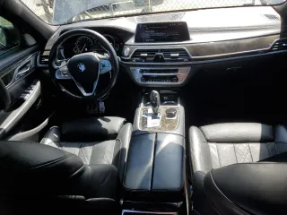 2017 BMW 7 Series 740i with VIN WBA7E2C55HG739108, listed as a Copart auction lot 53304715 with 114,510 mi miles and Salvage title. Bid and sale history available at DreamBid. Image 8.
