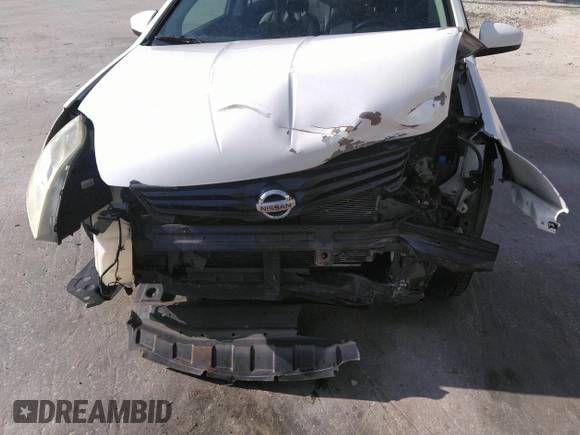 2011 Nissan Sentra SR with VIN 3N1AB6AP5BL623247, listed as a IAAI auction lot 41759737 with 88,042 mi miles and . Bid and sale history available at DreamBid. Image 6.