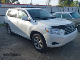 2008 Toyota Highlander z VIN JTEDS41A982034007, wystawiony jako IAAI lot #42330180 z przebiegiem 295 697 mil mil oraz . Historia ofert i sprzedaży dostępna na DreamBid. Obrazek 1.
