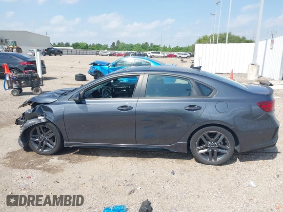 2020 Kia Forte GT-Line z VIN 3KPF34AD8LE164490, wystawiony jako IAAI lot #42066808 z przebiegiem 80 381 mil mil oraz . Historia ofert i sprzedaży dostępna na DreamBid. Obrazek 15.