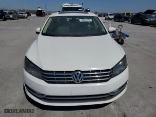 2013 Volkswagen Passat SEL Premium with VIN 1VWCM7A34DC029246, listed as a Copart auction lot 48924355 with 131,762 mi miles and Clean Title. Bid and sale history available at carsss.com. Image 5.