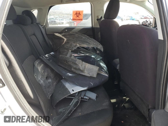 2016 Mitsubishi Outlander ES z VIN JA4AP3AU0GZ049072, wystawiony jako Copart lot #50887785 z przebiegiem 196 419 mil mil oraz Szkoda całkowita • Salvage title. Historia ofert i sprzedaży dostępna na DreamBid. Obrazek 11.