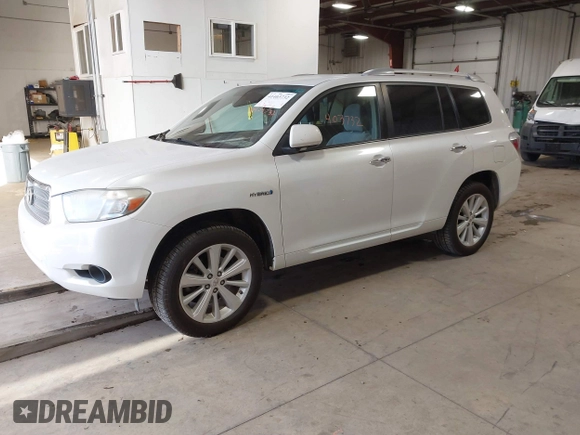 2009 Toyota Highlander Hybrid with VIN JTEEW41A792036820, listed as a IAAI auction lot 41403732 with 110,791 mi miles. Bid and sale history available at carsss.com. Image 17.