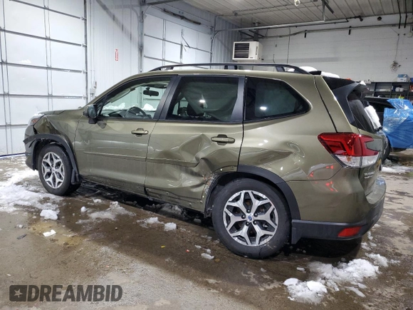 2024 Subaru Forester Premium with VIN JF2SKADC0RH479789, listed as a Copart auction lot 42912475 with 9,979 mi miles and Salvage title. Bid and sale history available at DreamBid. Image 2.