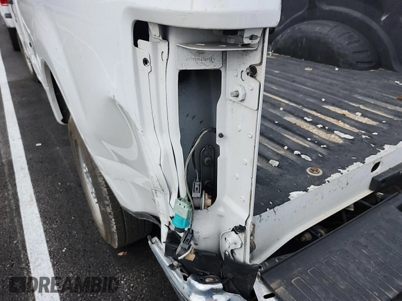 2017 Ford F-250 XL with VIN 1FTBF2A68HEE82088, listed as a IAAI auction lot 42731371 with 144,889 mi miles and . Bid and sale history available at DreamBid. Image 35.