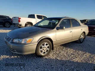 2001 Toyota Camry LE z VIN JT2BF22K610298792, wystawiony jako Copart lot #81198304 z przebiegiem Nie podano mil oraz Czysty tytuł • Clean title. Historia ofert i sprzedaży dostępna na DreamBid. Obrazek 1.