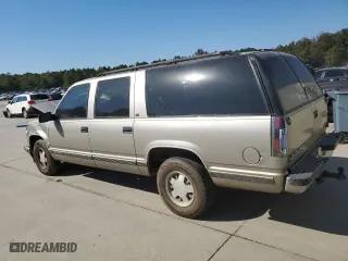 1999 GMC Suburban with VIN 3GKEC16R7XG542862, listed as a Copart auction lot 77568734 with 251,717 mi miles and Salvage Title. Bid and sale history available at carsss.com. Image 2.
