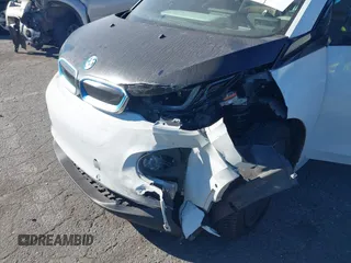 2014 BMW i3 with VIN WBY1Z4C57EV276810, listed as a IAAI auction lot 41370310 with Not provided miles and . Bid and sale history available at DreamBid. Image 6.