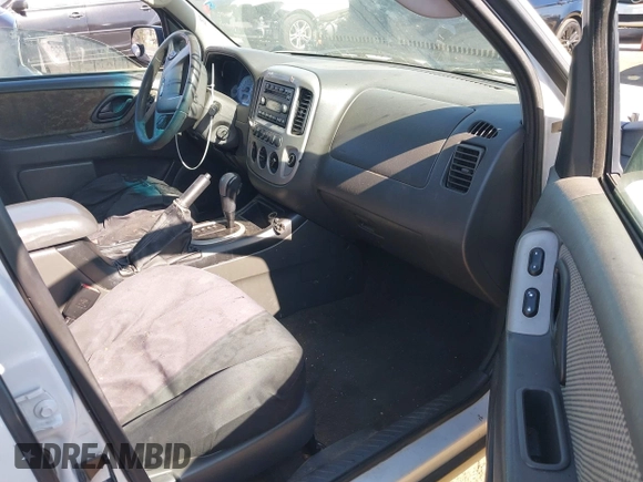 2006 Ford Escape Hybrid with VIN 1FMCU96H16KA61854, listed as a IAAI auction lot 42580035 with 264,173 mi miles and . Bid and sale history available at DreamBid. Image 5.